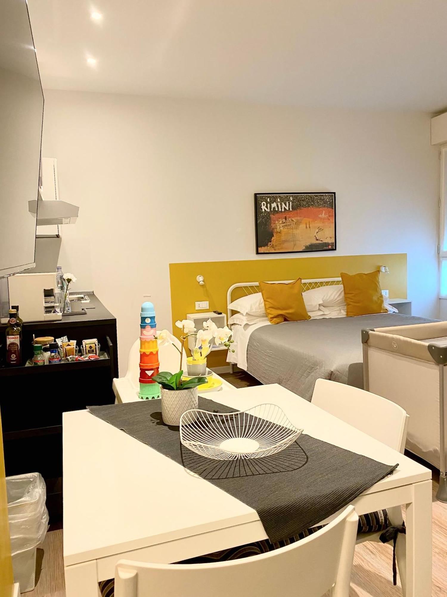 Smart & Urban Suites - Corso51 Rimini Eksteriør bilde